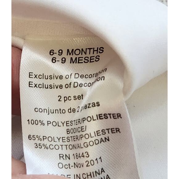 White 3 Pc Dress Pants and Shirt & Vest Combo With Bonnet 6-9 Months Lightweight - Picture 4 of 4